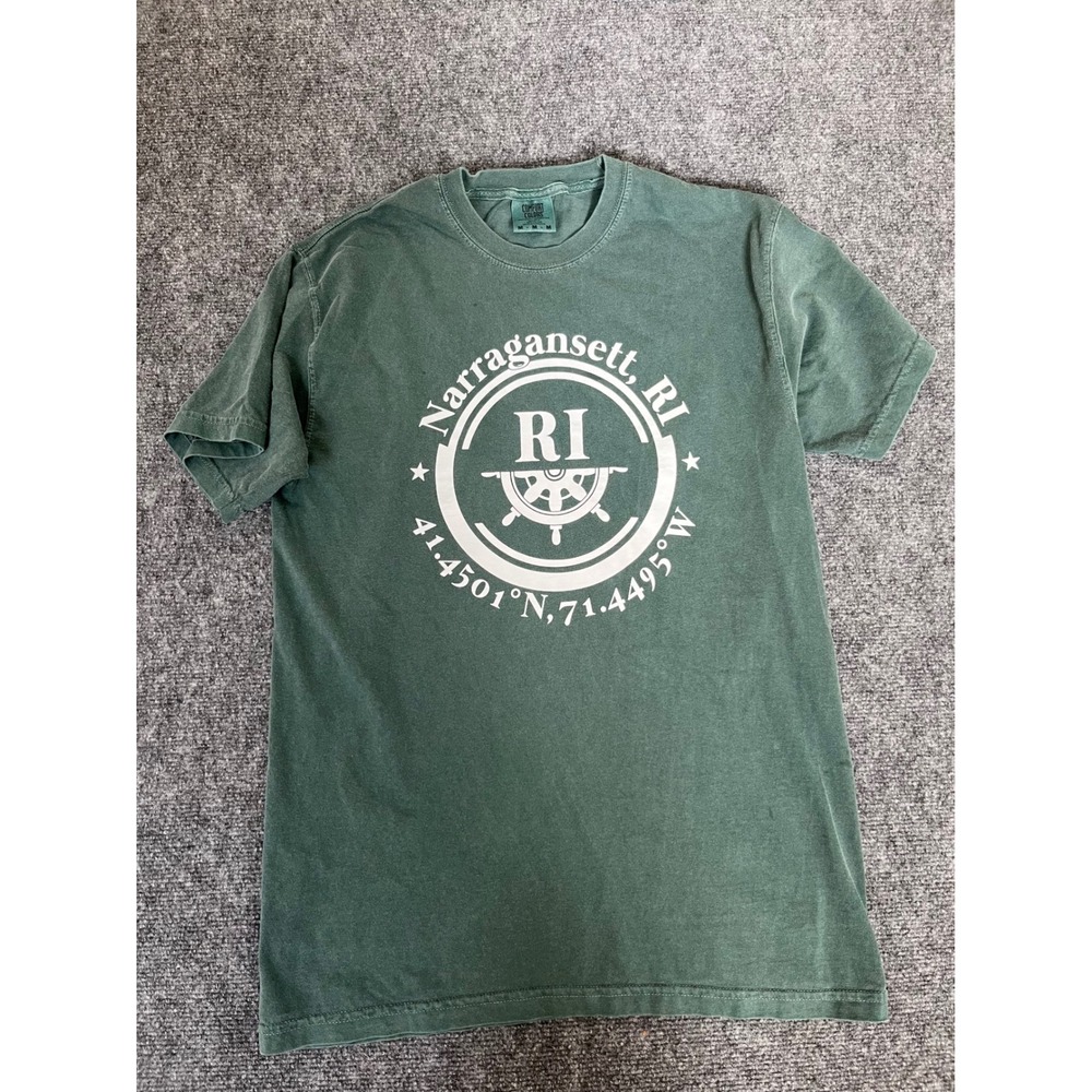 Comfort Colors Narragansett RI Graphic T-Shirt Green Mens Medium Women Large